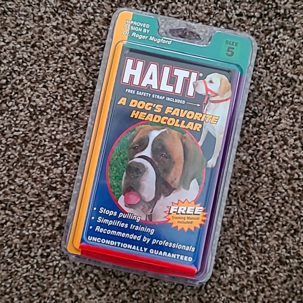 Halti Dog Head Collar sz 5. Improved design. Stops pulling & simplifies training